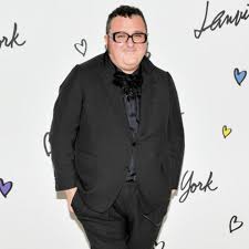 Israeli fashion designer alber elbaz, best known for being at the helm of lanvin from 2001 to 2015, has died at the age of 59, luxury conglomerate richemont said. Alber Elbaz Kombination Aus Mode Und Essen Gala De