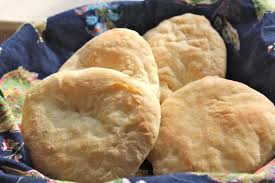 Make This Easy 5 Ingredient Israeli Pita Bread Pitot Recipe Pita Bread Recipes With Yeast Israeli Breakfast