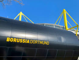 Bvb echte liebe stadion westfalen borussia dortmund jungs gelbe wand bundesliga projekte skyline borussia dortmund bvb poster stadion, papier, mehrfarbig, 60 x 42 x 1 cm: Echte Liebe Fussball Gucken Im Stadion Signal Iduna Park Visitdortmund