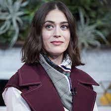 Like seyfried, macadams has enjoyed a great deal of success since mean girls. she became a household name with the release of the ultimate tearjerker, the notebook, co. Mean Girls Lizzy Caplan Reveals Truth About Playing Janis Ian