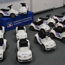 Neuer vorstand bei der volksbank raiffeisenbank rosenheim chiemsee. Vr Bank Stiftung Spendet Bobbycars Landkreis Meldungen