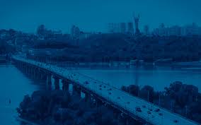 Ha uno sbocco sul mar nero a sud e confina con la russia ad est, la bielorussia a nord e con polonia, slovacchia, ungheria, romania e moldova ad ovest. Ucraina Ic Partners