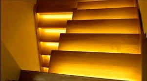 sensorgesteuerte treppenbeleuchtung intelligente led steuerung fur die beleuchtung die treppe hinauf der steuerung fur lichteffekte stair lighting led stair lights floor lamp design