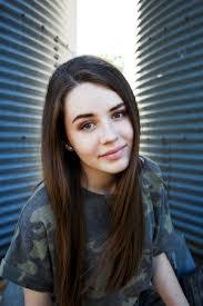 Tiara Hooper's Instagram, Twitter & Facebook