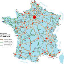 Des atlas sous forme d'un livre important relié de 150 pages environ, apparaissent à partir des années 1980, réunissant en la quadrillant la france entière, en possédant une carte par double page, chacune étant à l'échelle 1/200 000. Cartes De France Cartes Et Informations Des Regions Departements Et Villes Carte De France Carte De France Detaillee Carte Routiere