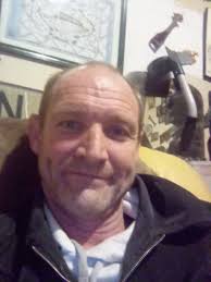 Looking for someone who is real enjoy life and just look forward to being  happy