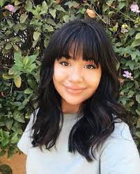 If you too are one of those with a beautiful round face and want to make the most of the fashion and hair styling that is available out there, this excerpt is exclusively for you all ladies. 19 Flattering Medium Hairstyles For Round Faces In 2021