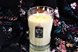 Vellutier Madagascar Adventure Avis En 2020 Parfum D Ambiance Parfums D Interieur Bougie En Verre