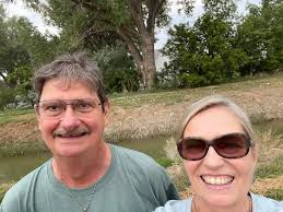 One people, different personalities. Free SHS meets Dumsor 🤝🤝🤝