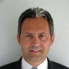 Therefore, a smooth cooperation between all the involved partners is all the more important. Daniel Walter Gmur Firmenkundenberater Bank Linth Llb Ag Xing