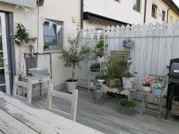 Img 7968 Jpg 800 600 Outdoor Flower Planters Cottage Garden Garden Room