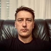 200+ profili “Daniel”