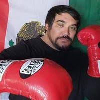 Navarro continues boxing win streak in Mexico