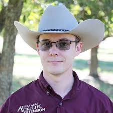 Daniel Warfield's Instagram, Twitter & Facebook