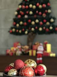 Pin By Eugene Guillermo On Christmas Decor Plastic Outdoor Christmas Decorations Outdoor Christmas Decorations Christmas Decorations Clearance