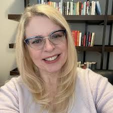 Kimberly Pinkham's Instagram, Twitter & Facebook