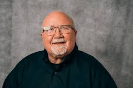 Family Therapist: The #1 Sign You Were Raised by Narcissistic Parents