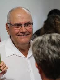 Bystanders helped a Brillion man who collapsed after a round of golf