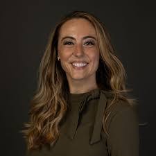 Jana Pierce's Instagram, Twitter & Facebook