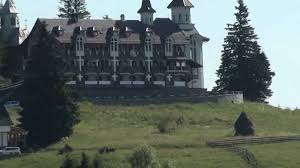 Hotel Castel Draculal Pasul Tihuta Mts Youtube