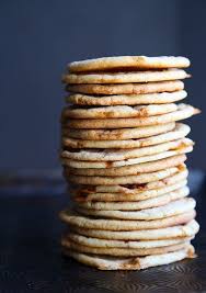 In a separate bowl, cream together the butter, brown sugar, egg and vanilla. Butter Crunch Cookies Cookies And Cups