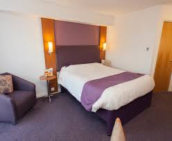Literature and theater enthusiasts come from all over the world to visit the writer's birthplace and watch. Premier Inn Stratford Upon Avon Waterways Hotel Reviews Price Comparison Stratford Upon Avon England Tripadvisor