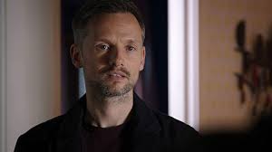 Holby City spoilers: Evan Crowhurst plants a camera to SPY