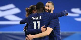 Bientôt le grand bain pour l'équipe de. Euro 2021 Pour Son Retour Karim Benzema Ne Marque Pas Mais Inspire Les Bleus