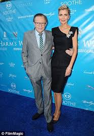 Larry king is going public with the news that he has a son — larry king jr., no less — he didn't acknowledge for 33 years. Larry King 83 Beams With Sons Cannon 19 And Chance 20 Daily Mail Online