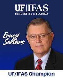 Abigail Putnam, a fourth-year student pursuing dual degrees in agricultural  education and communication and Spanish, has been awarded the J. Wayne Reitz  Medal of Excellence! Hailing from Bartow, she grew up in