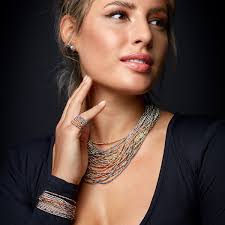 DIE BESTEN 2024: Gewinner der Kategorie Goldschmuck