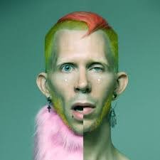 Naomi Joyce's Instagram, Twitter & Facebook