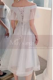 Achetez des courtes robes de demoiselles d'honneurs à petit prix en ligne sur lightinthebox.com aujourd'hui ! Robe Courte Col Bardot En Tulle Pour Demoiselle D Honneur Ref L1215 Robes Demoiselle D Honneur