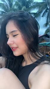 Di Nila Alam Kung Ano Meron Tayo: Esther Mounter