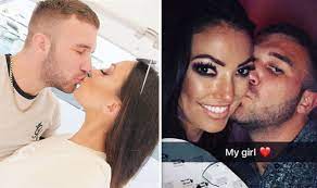 März 2021 in eine neue runde. Sophie Gradon Boyfriend Dead Aaron Armstrong Dies Weeks After Love Island Star S Death Celebrity News Showbiz Tv Express Co Uk