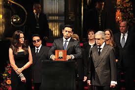 Juan gabriel funeral held in mexico city. Juan Gabriel Sus Cenizas Descansan En Su Casa People En Espanol