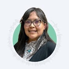 Rochelle Larson's Instagram, Twitter & Facebook