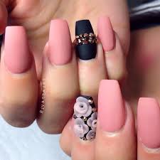 Uñas acrílicas con punta francesa dorada. Pin De Melissa Torres En Manicura De Unas En 2020 Manicuras Disenos De Unas Manicura De Unas