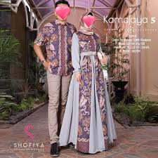 Selain baju sarimbit dengan model simple, anda juga bisa memilih baju sarimbit yang dibuat dengan model polos. Pin On Fashion