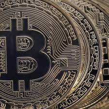 While many people believe that. Bitcoin Loses A Quarter Of Its Value In One Day S Trading Bitcoin The Guardian