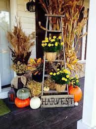 Autumn decorating pumpkin decorating porch decorating decorating ideas decor ideas craft ideas diy ideas creative ideas halloween veranda. 40 Amazing Ways To Decorate Your Front Door With Fall Style