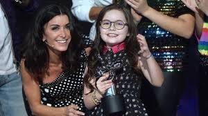 La candidate est revenue à ses premiers amours lors. La Petite Emma Qui Avait Fait Pleurer Les Coachs Remporte La Saison 5