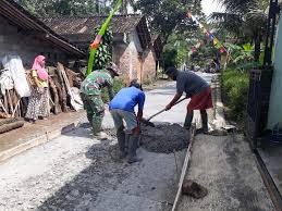 Temukan harga batu split dan batu koral terbaru disini promo batu split cor termurah. Disulapnya Batu Koral Semen Dan Pasir Menjadi Adonan Yang Bisa Dimanfaatkan Oleh Warga Ketapang