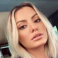 Born and raised in the city of constanța, she made her worldwide breakthrough with the 2010 single mr. Alexandra Stan Ro Byalexandrast Twitter