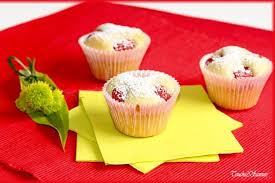 Recette De Muffins Aux Amandes Et Cerises Light La Recette Facile Recette Recettes De Collations Dessert Muffins