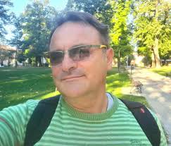 o trenutku, u trenucima