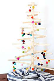 Diy christmas garlands are the perfect ways to personalize your christmas decor. How To Make A Colorful Felt Ball Garland In 15 Minutes Diy Video