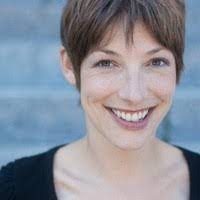 Dara Lewis's Instagram, Twitter & Facebook