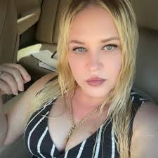 BRONCO VS. MOUNTAIN LION: Ex-Bronco player Derek Wolfe took out a mountain  lion with nothing but a bow and arrow. Read more: https://bit.ly/3HtEO1z