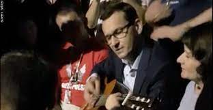 Premier mateusz odpowiadał na pytania internautów. I Juz Wiadomo Kto Uczyl Hendrixa Grac Na Gitarze Koduj24 Pl